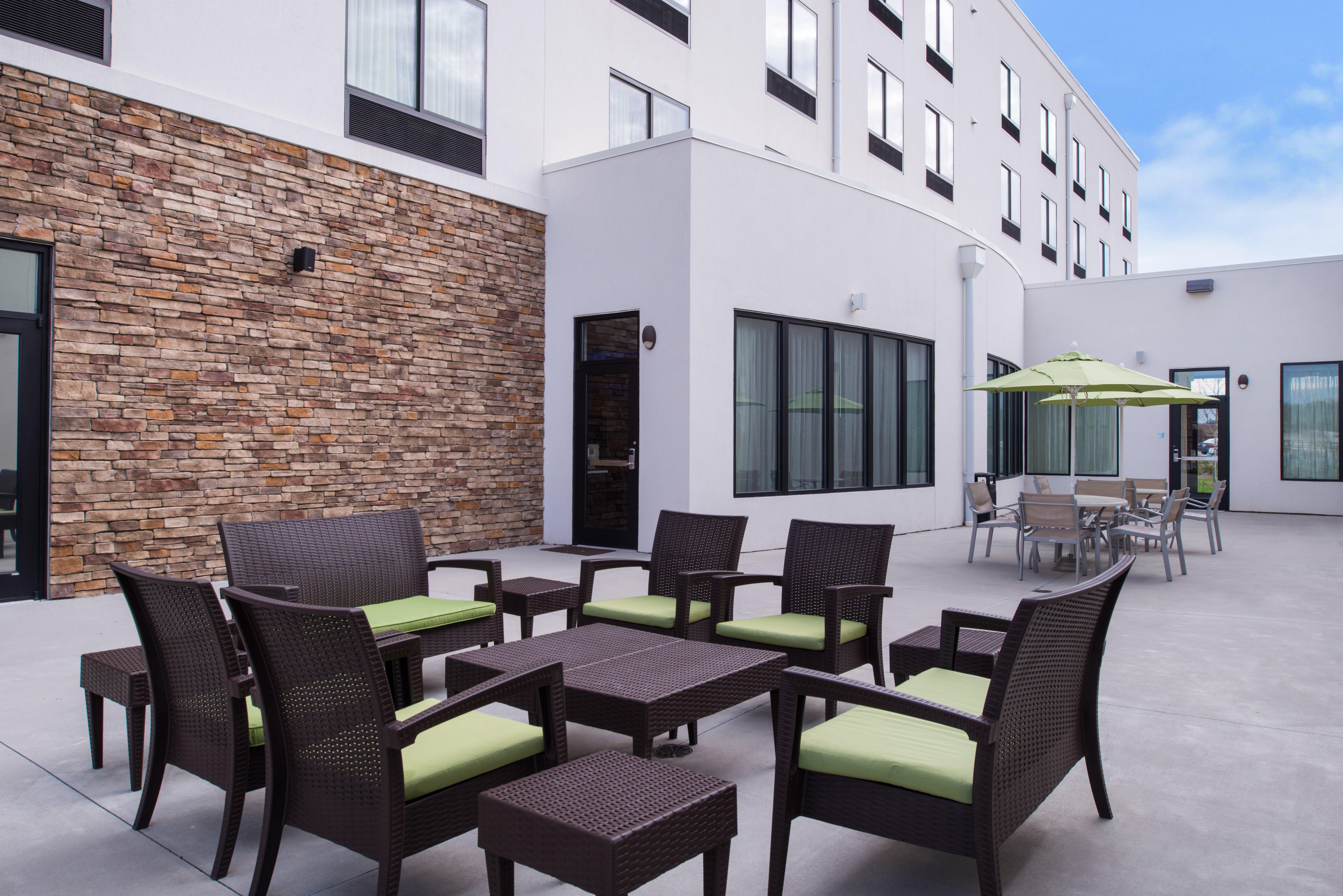 Holiday Inn Express & Suites Monroe By Ihg Bagian luar foto