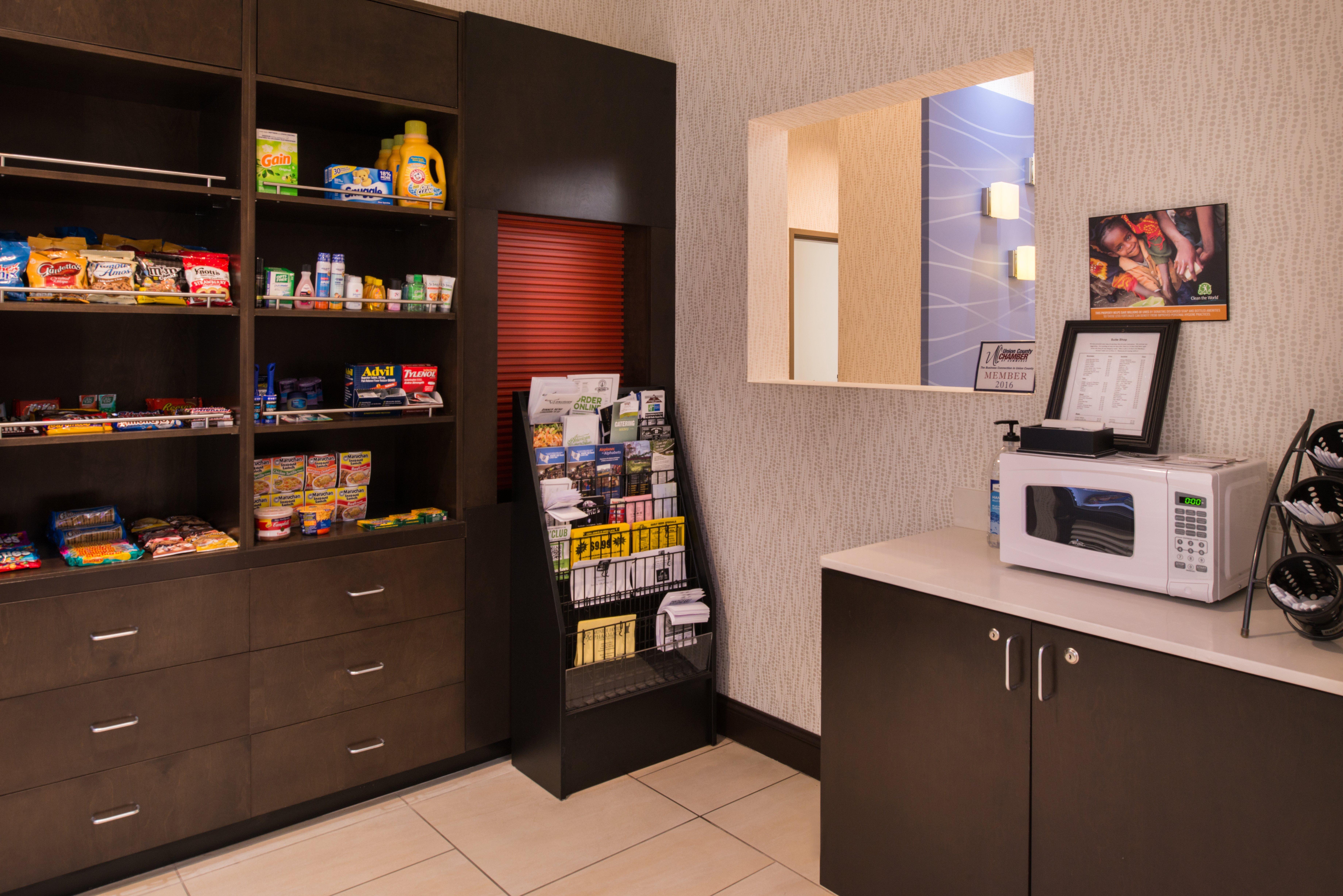 Holiday Inn Express & Suites Monroe By Ihg Bagian luar foto
