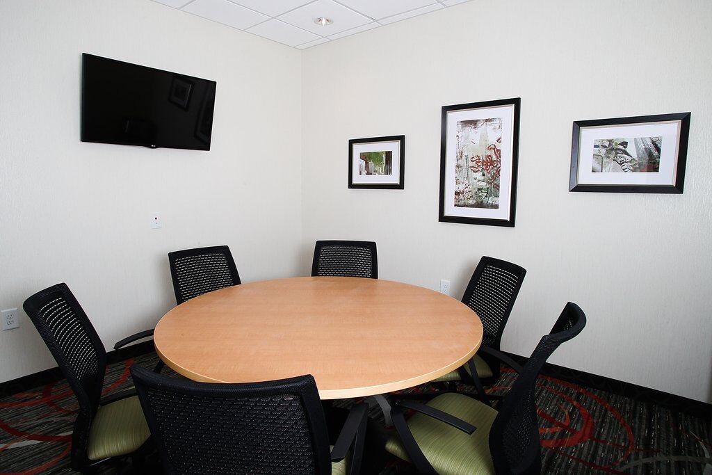 Holiday Inn Express & Suites Monroe By Ihg Bagian luar foto